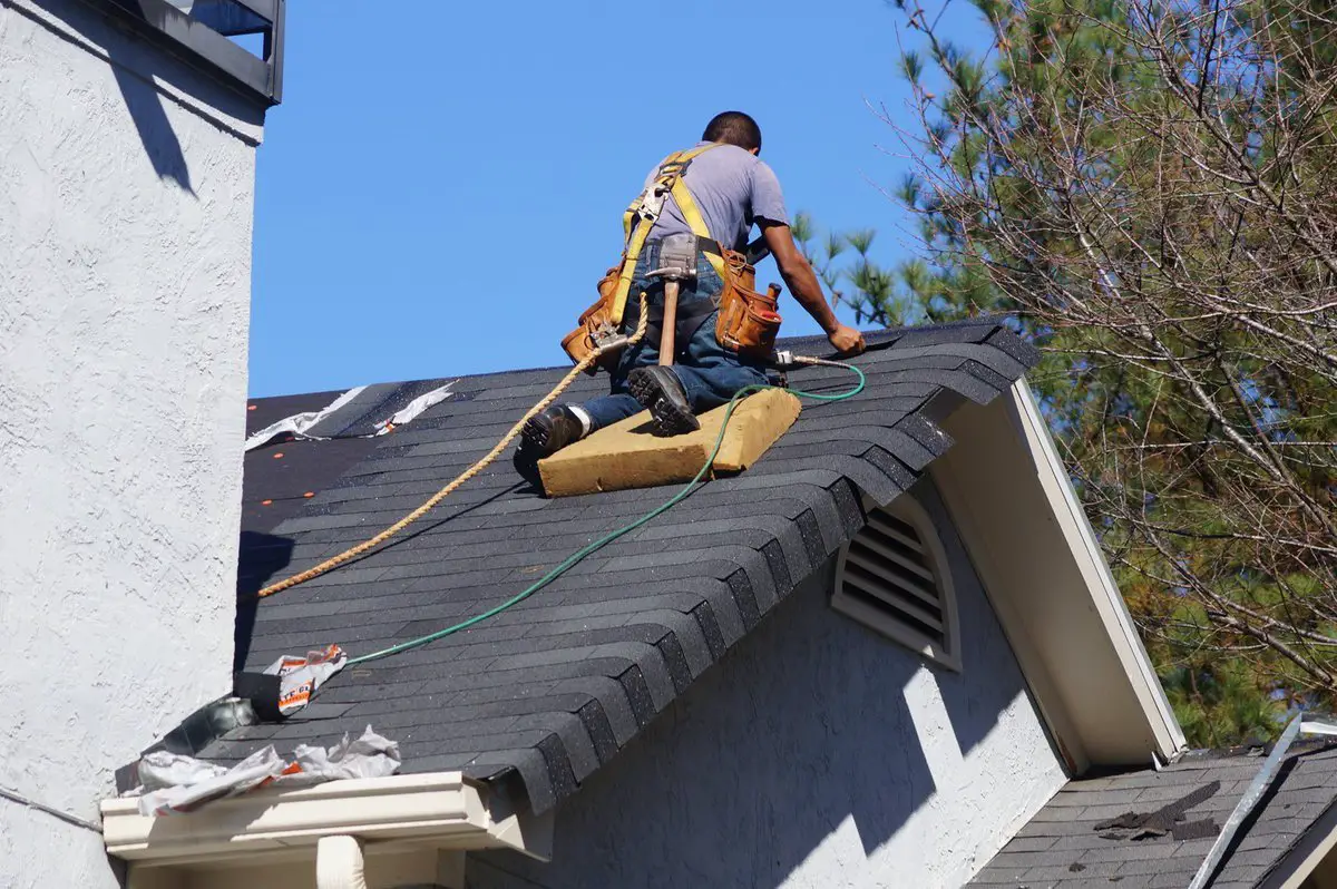 10 Roofing Tips That You Must Keep In Mind While Roof ...