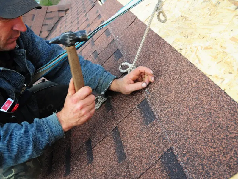4 Easy Tricks to Grow your Roofing Business This Year