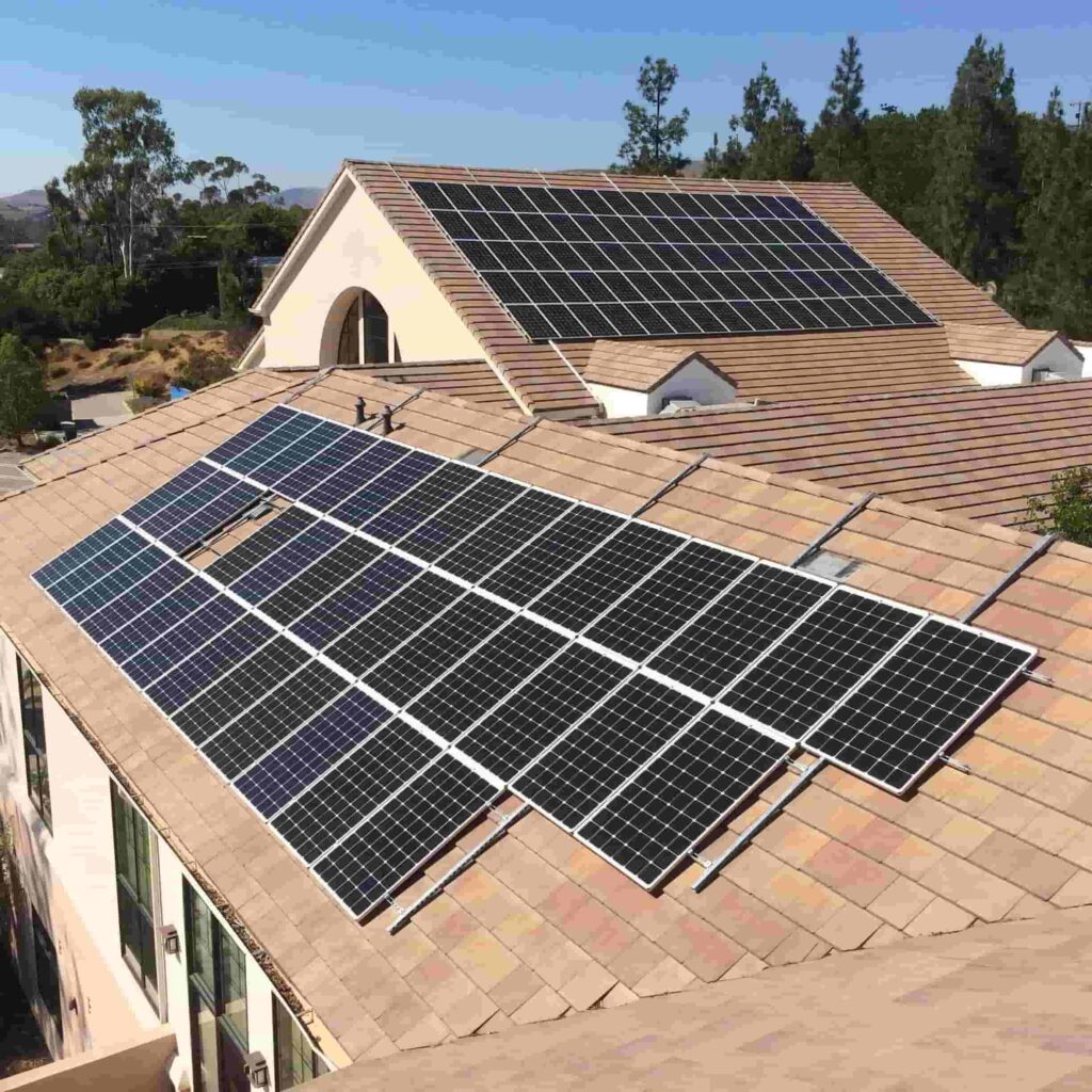 Advantages and Disadvantages of Solar Roofing