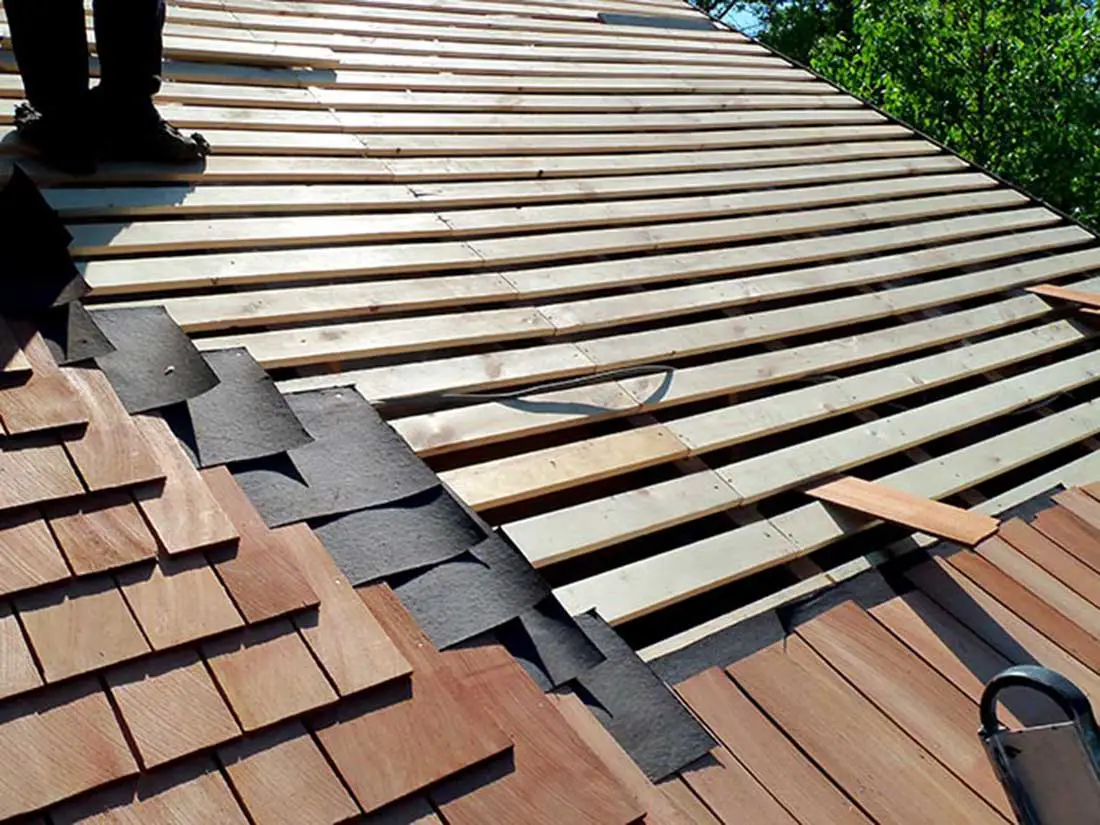 Cedar Shingles &  Shakes Roofing Costs, Plus Pros &  Cons ...