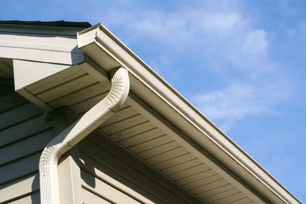 Cost to Install Vinyl Gutters