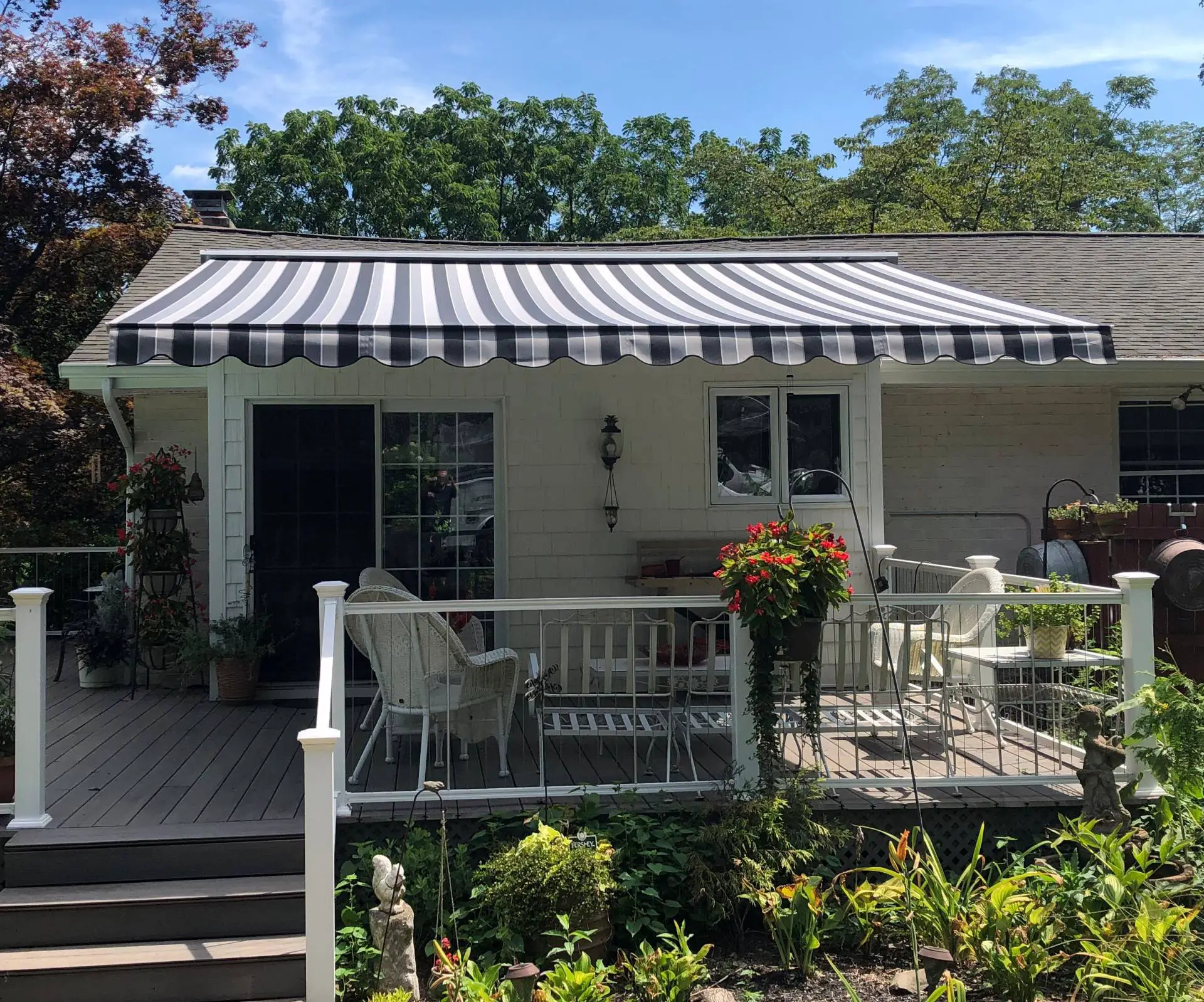 Eastern " Sunflex"  retractable awning