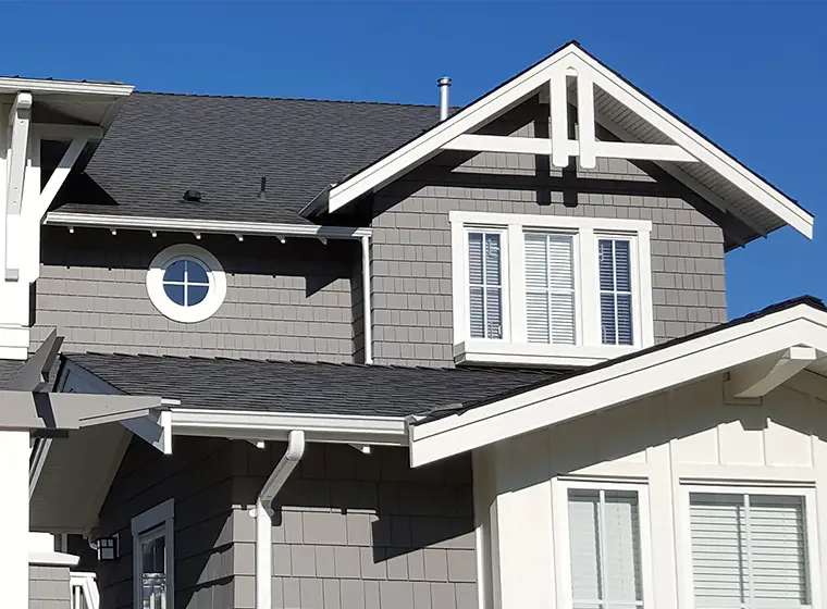 Exterior Colors that Go with a Gray Roof