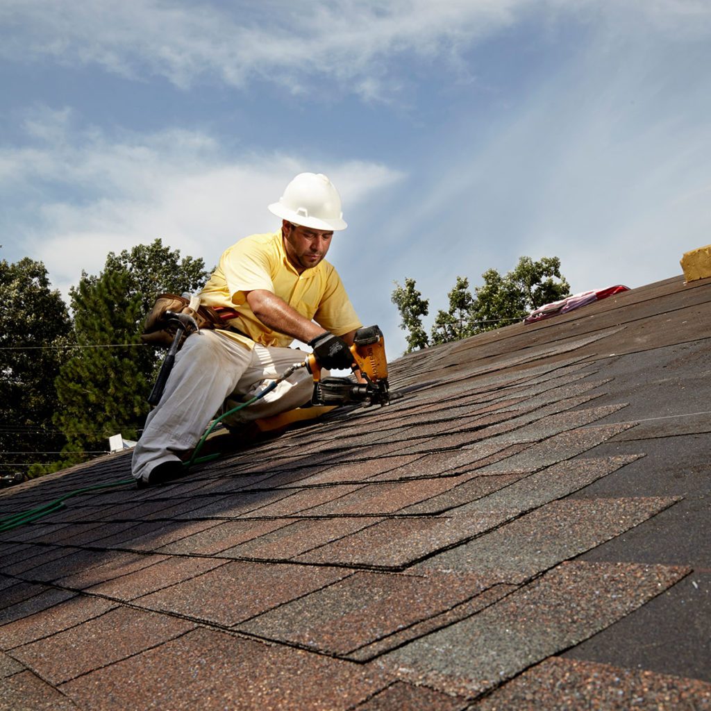 Five Things You Should Know Before Hiring A Roofing Contractor