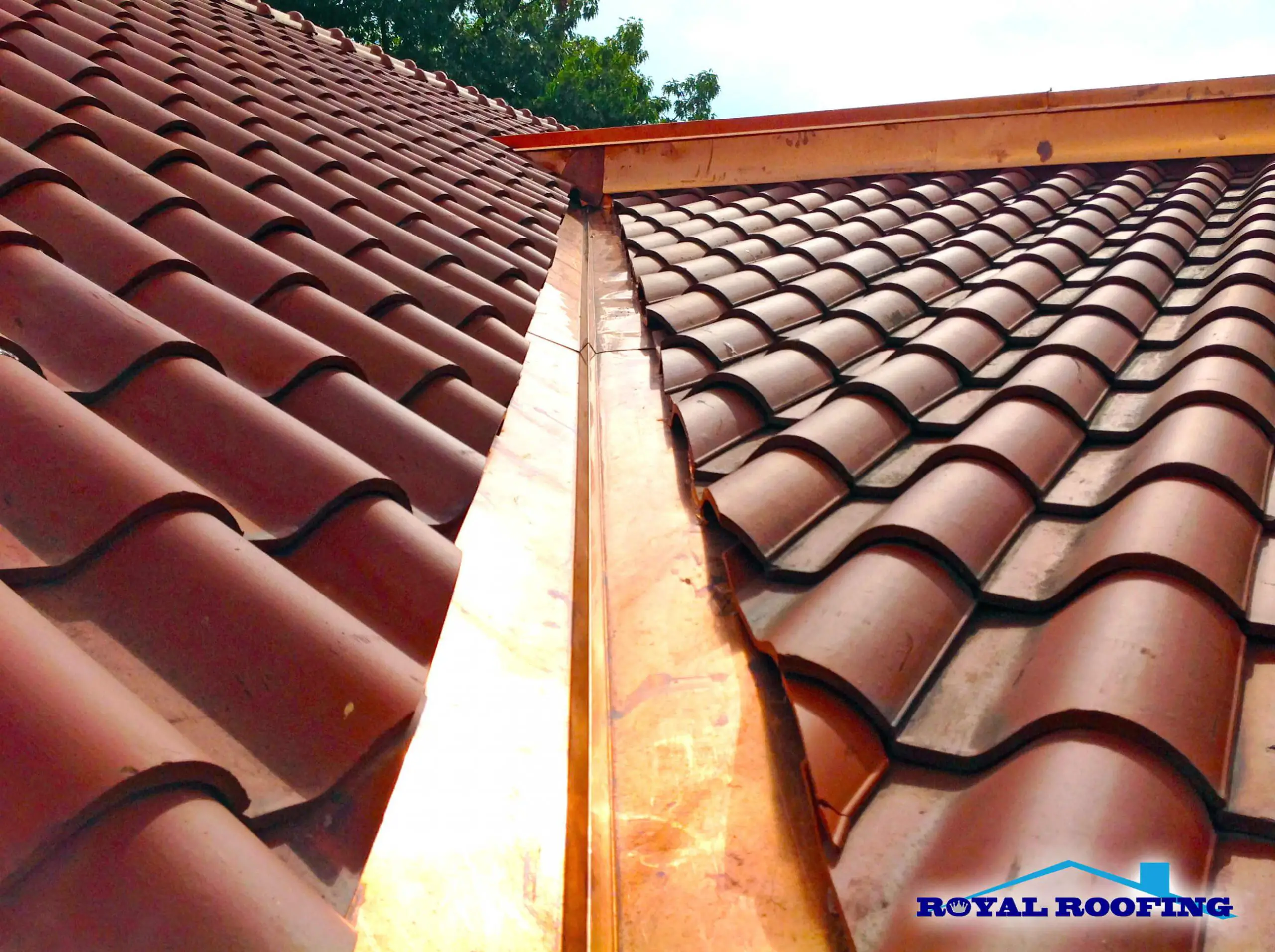 Hire Certified and Experienced Clay Tile Roofing Contractors
