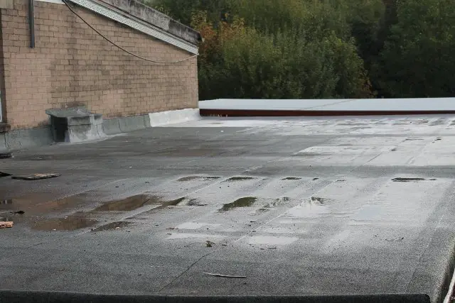 How Liquid Rubber saved a leaking flat roof!