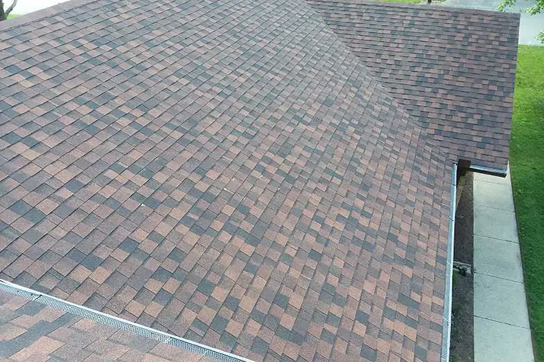 How Long Do Roof Shingles Last? Asphalt, Wood, Tile