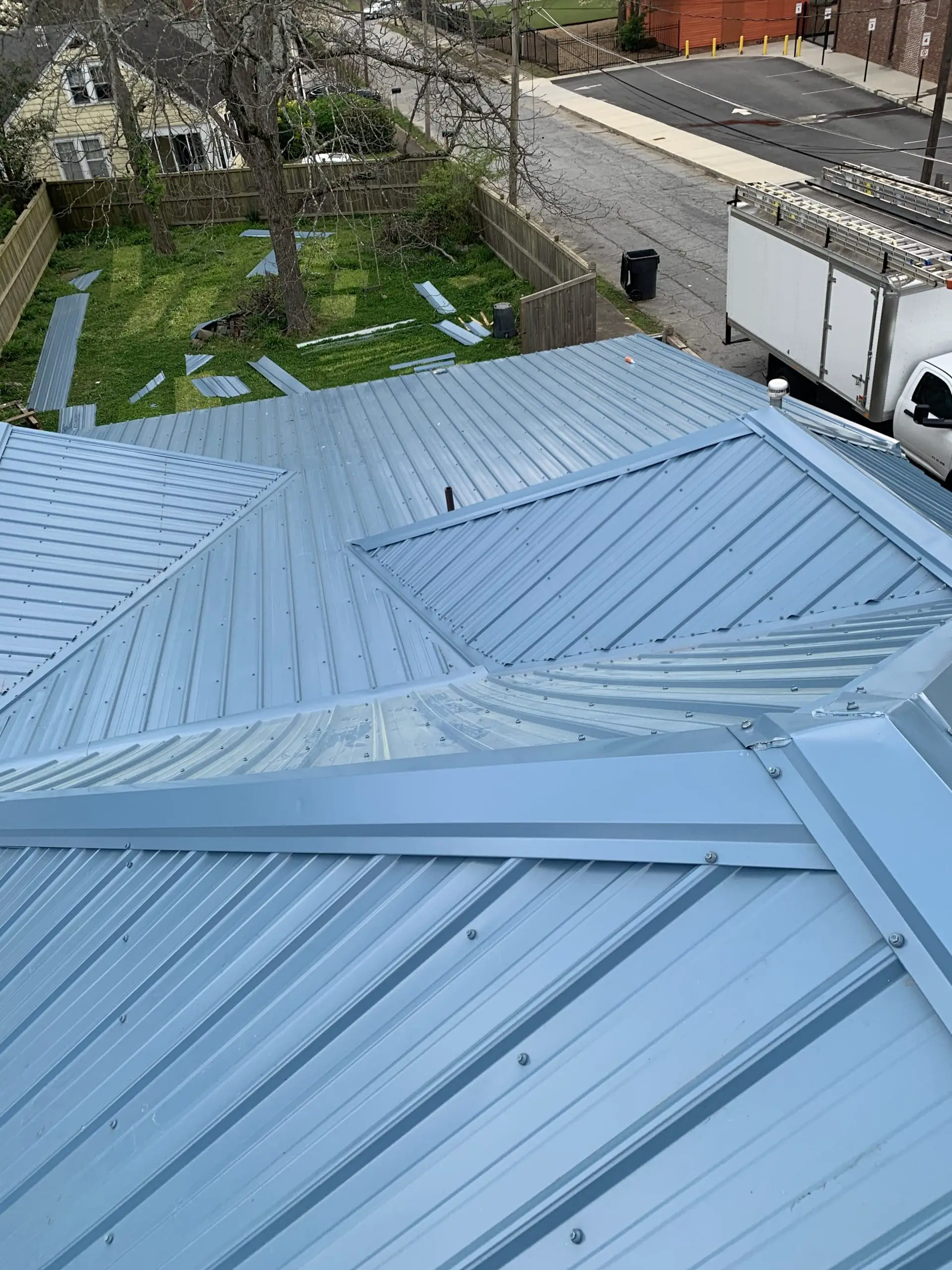 How much does a metal roof cost in 2021?  A Simple Guide