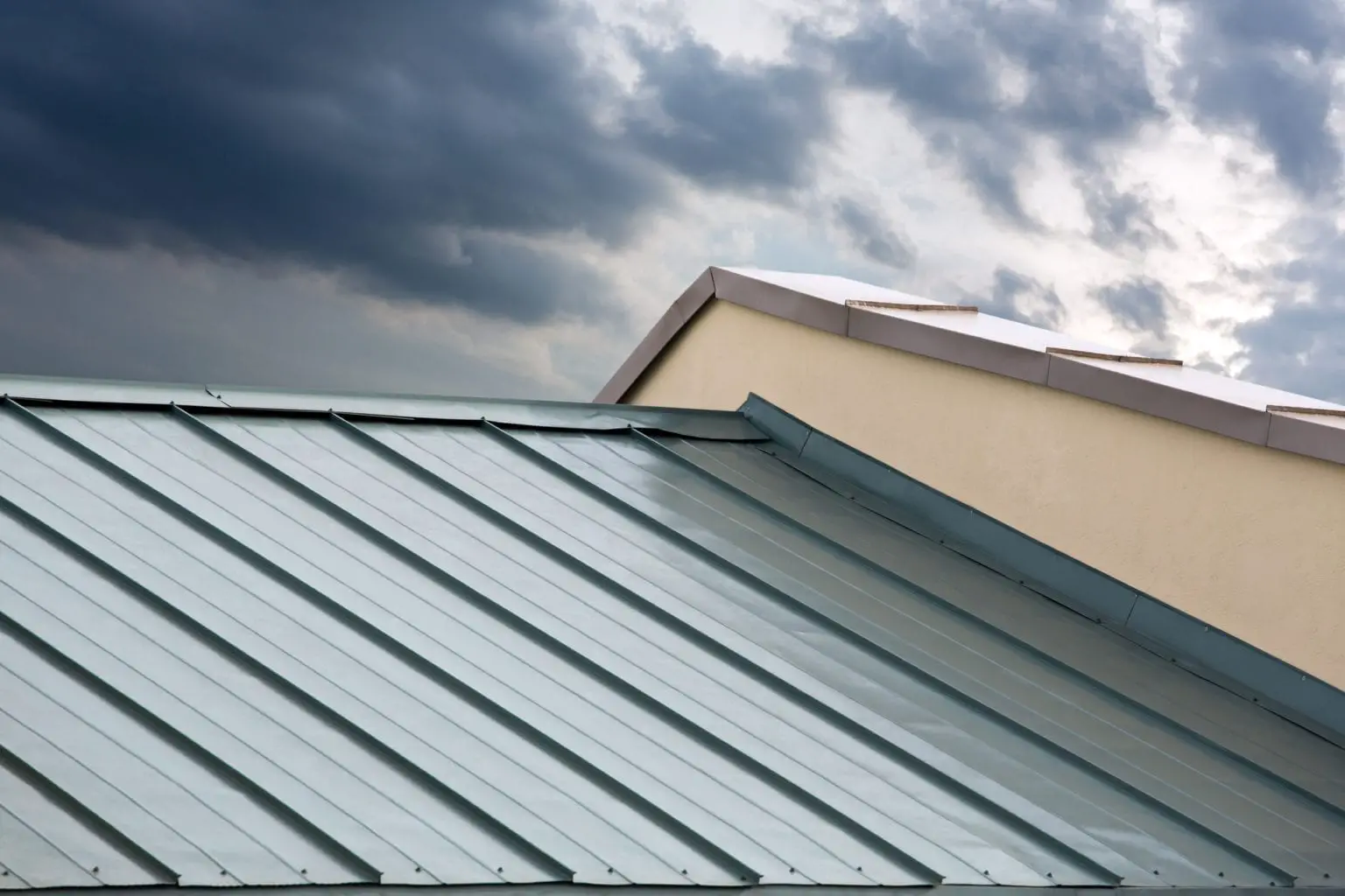 How Much Does It Cost to Replace a Tin Roof?