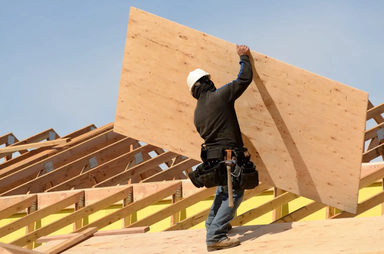 How Much Does It Cost to Replace Plywood on A Roof? â Upgraded Home