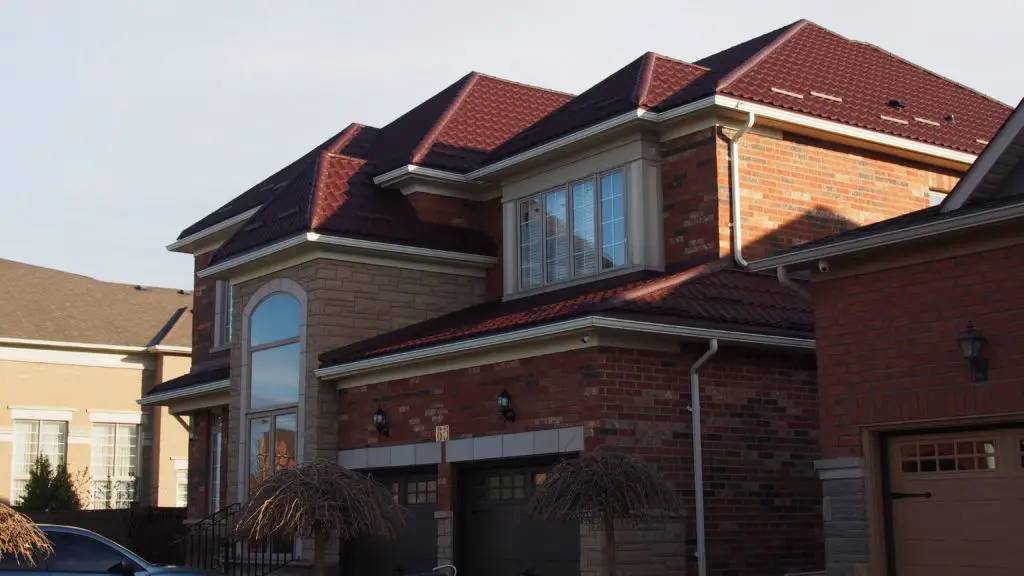 How Much is a New Roof? Toronto Pricing Breakdown