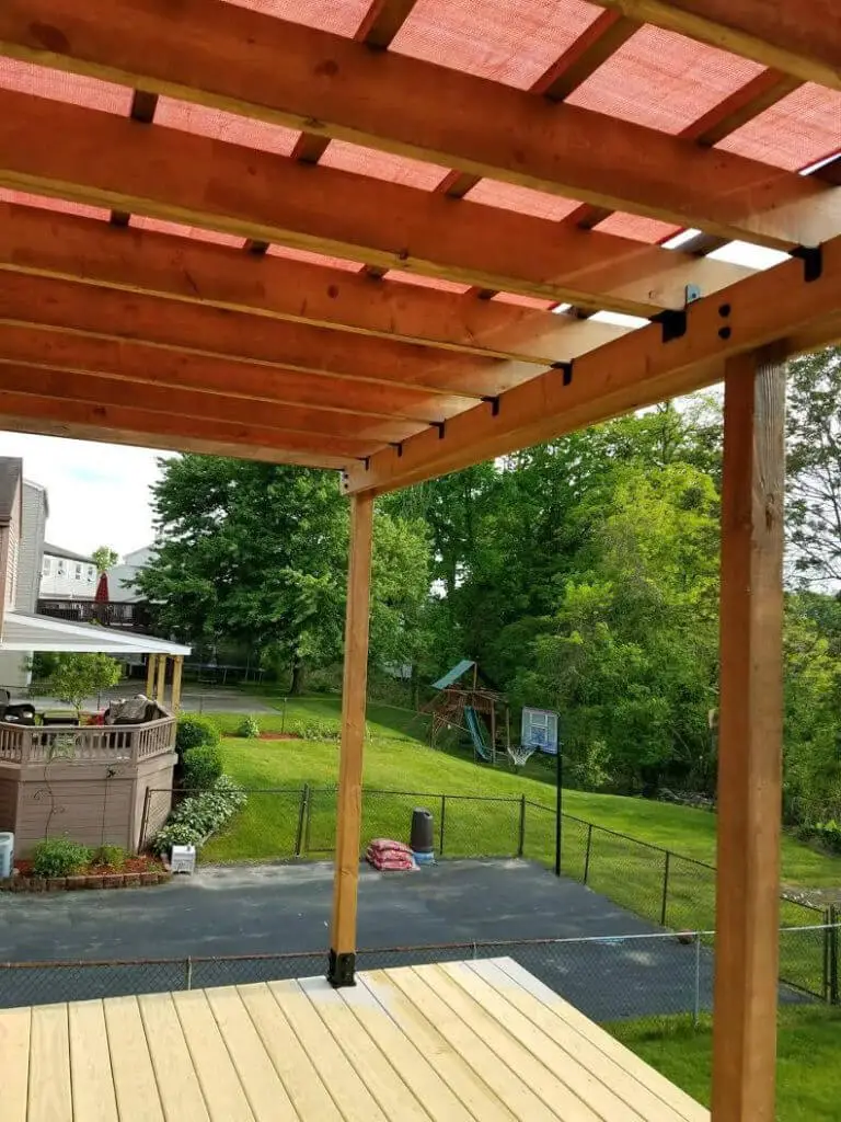 How to Build a Pergola on an Existing Deck That Will Stay ...