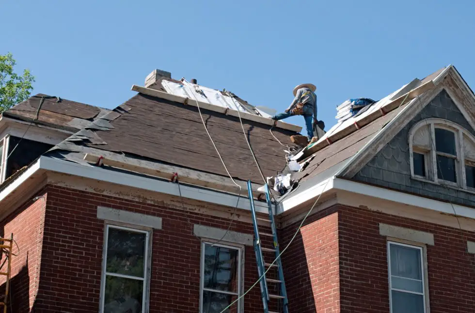 How To Get Insurance To Pay For Roof Replacement : How to ...