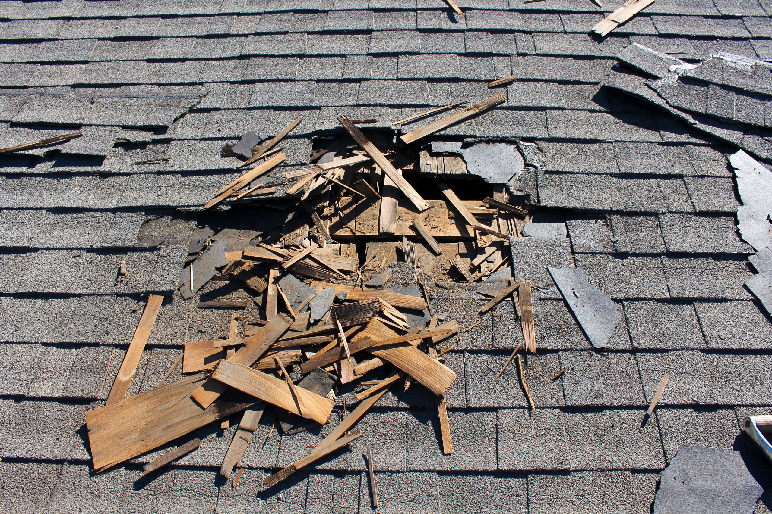 How To Tell If Your Roof Needs Replacing