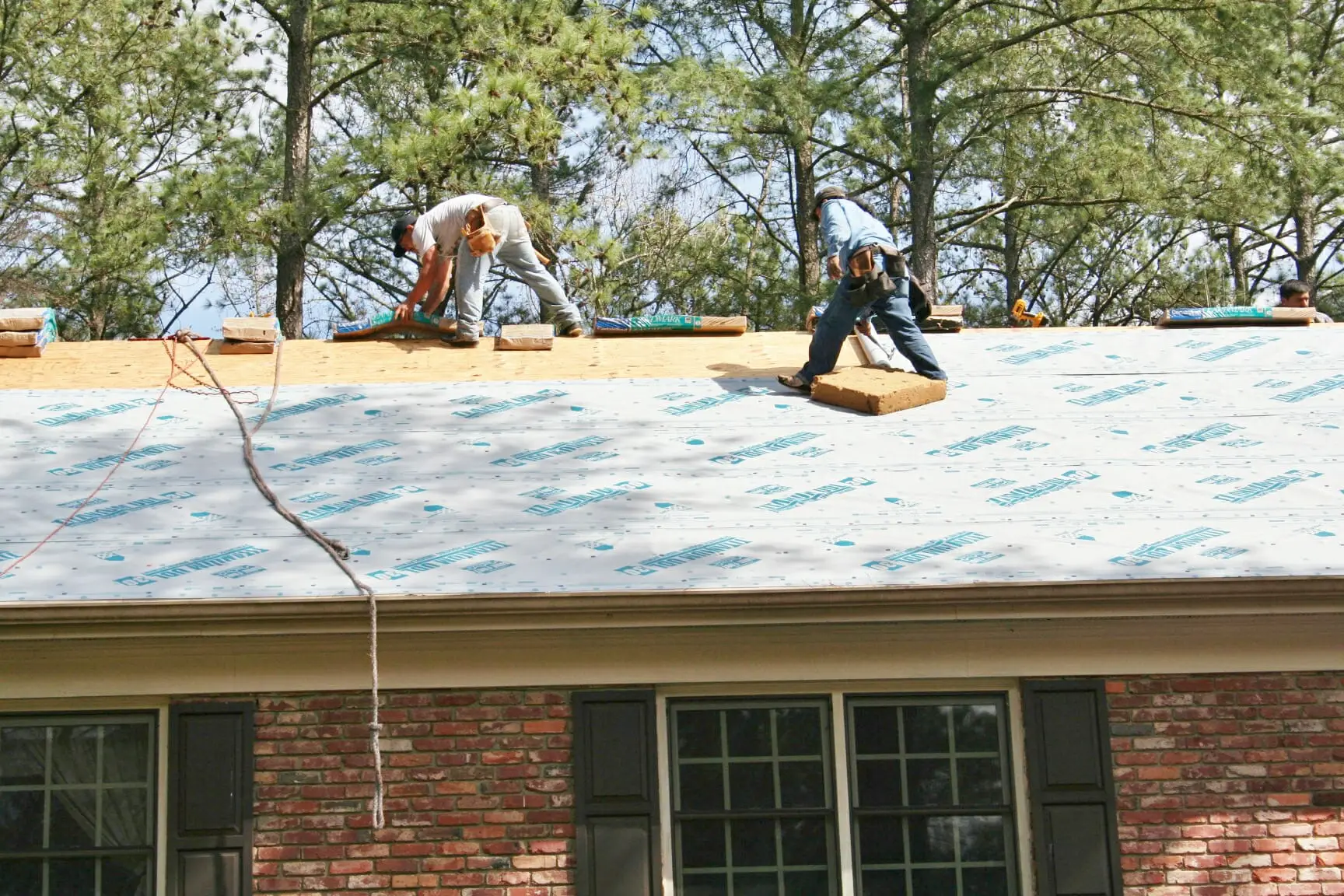How to Weatherproof a Roof