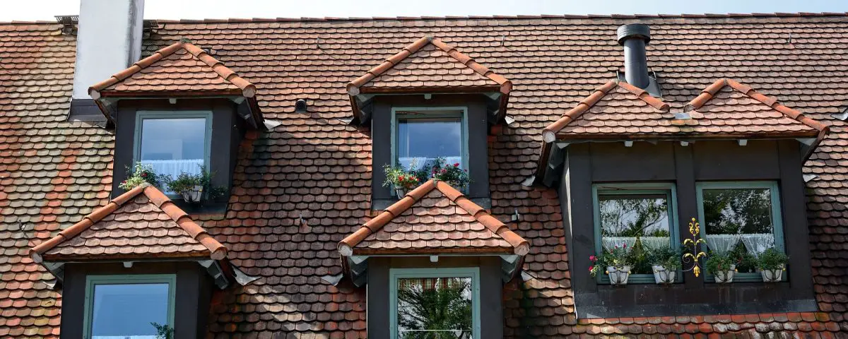 Metal Roofs versus Shingle Roofs