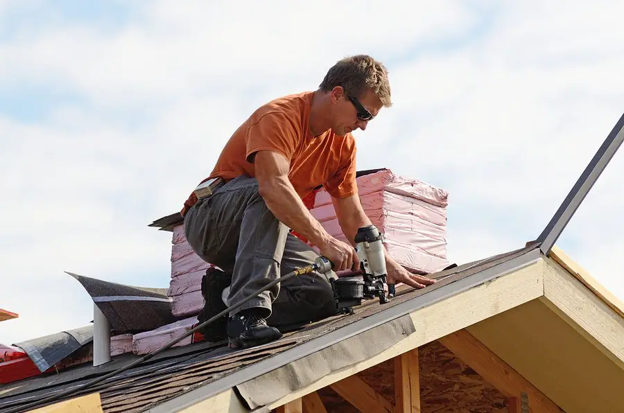 Questions To Ask A Roofing Contractor Before Hiring One