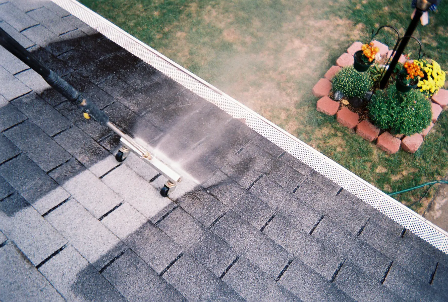 Roof Cleaning Contractors: Hiring the Best Company for the ...