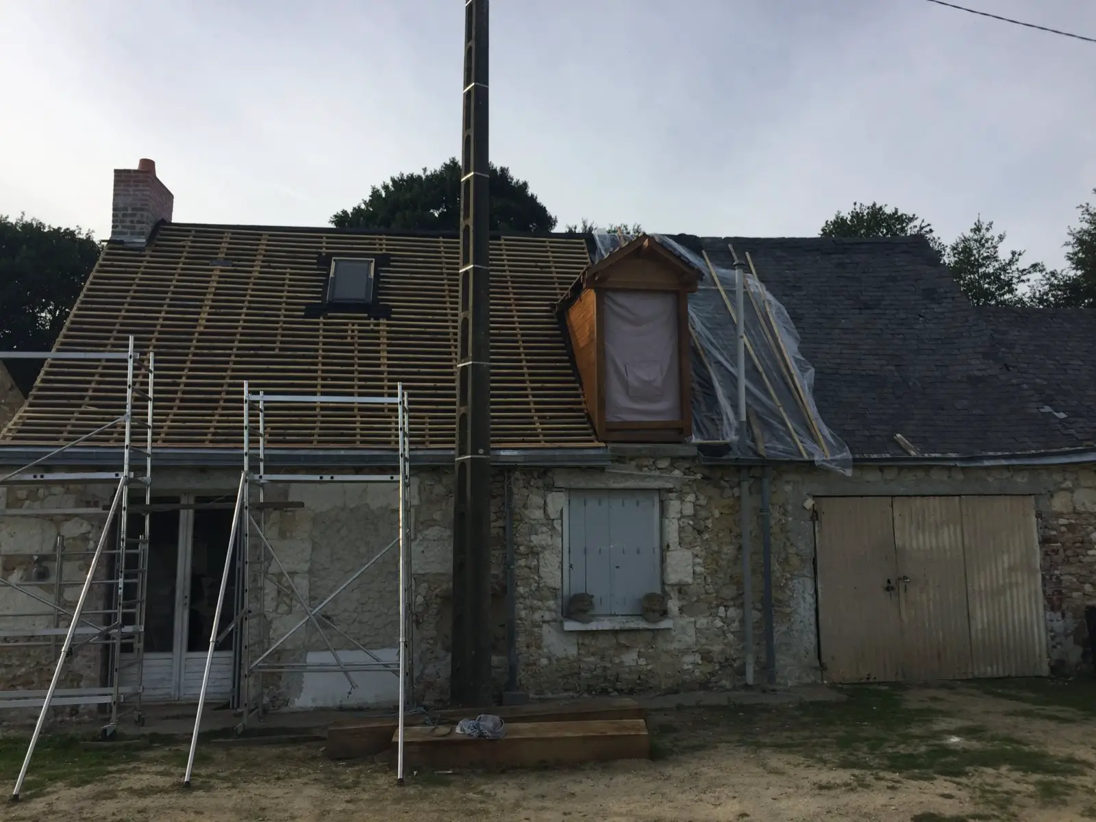 Setting out a slate roof