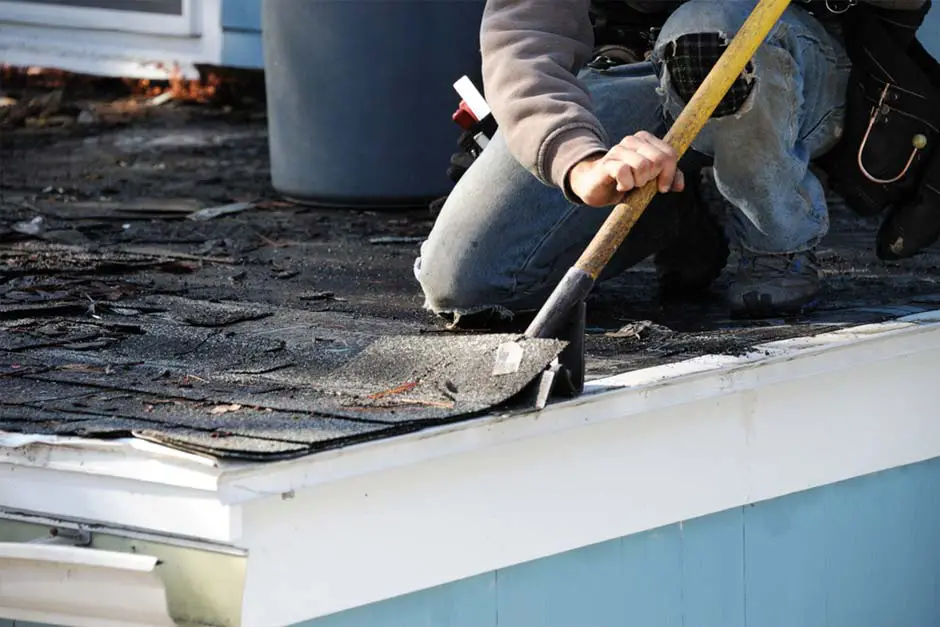 Stop Leaks with These Emergency Roof Repair Tips