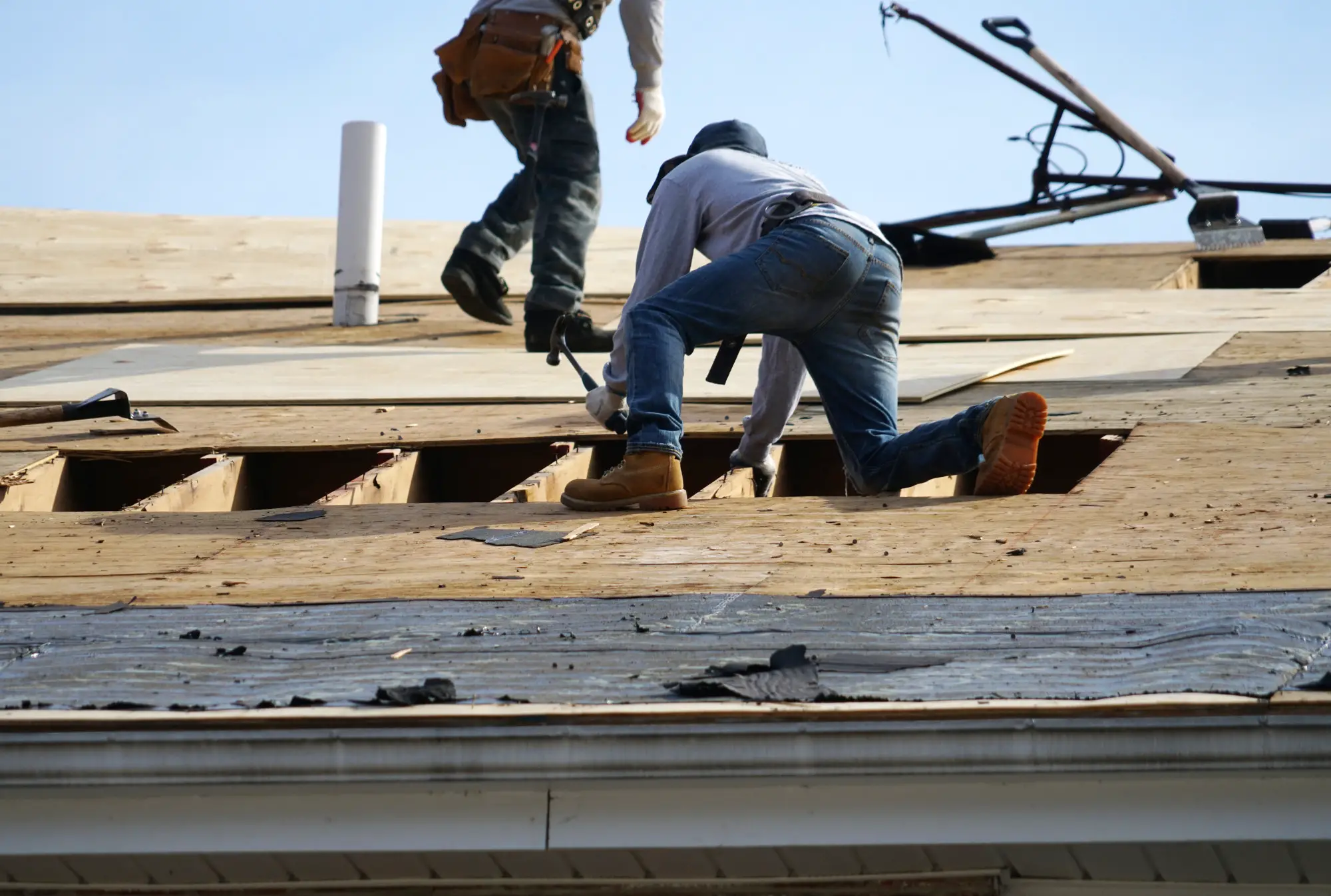 The Complete Guide To Choosing The Right Roofing Contractor