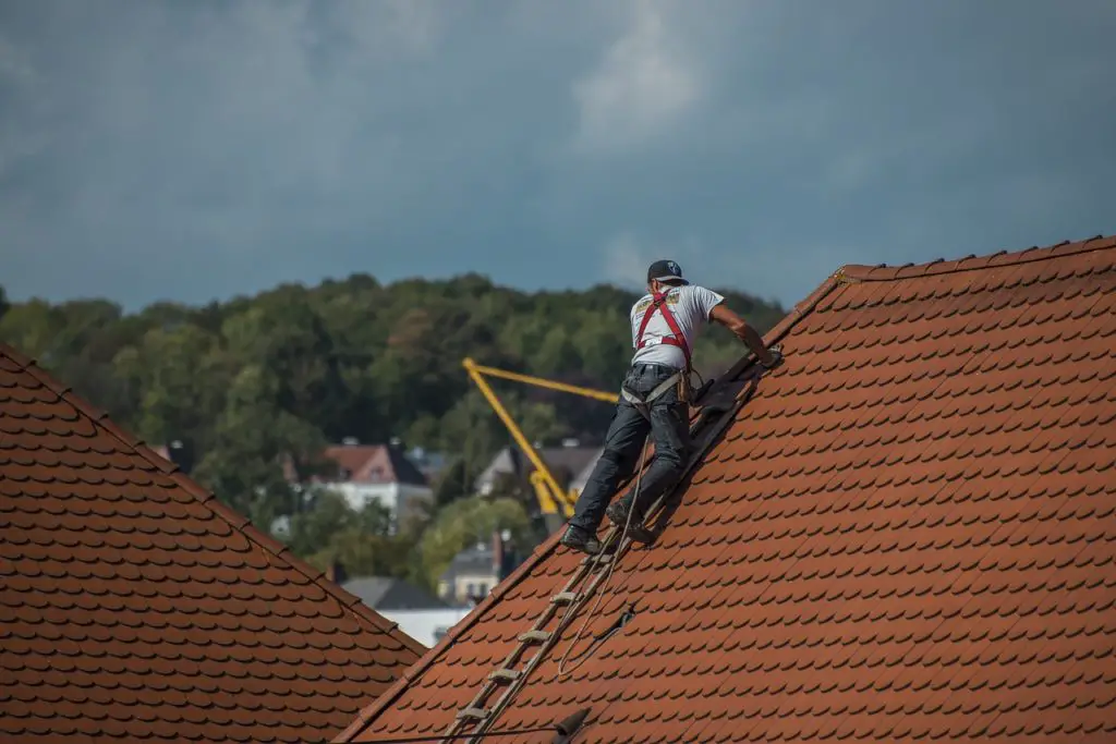 The Homeowners Guide to Filing a Roof Replacement Insurance Claim ...