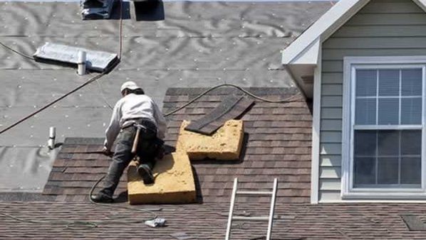 WHEN Do I NEED TO REPLACE my ROOF?