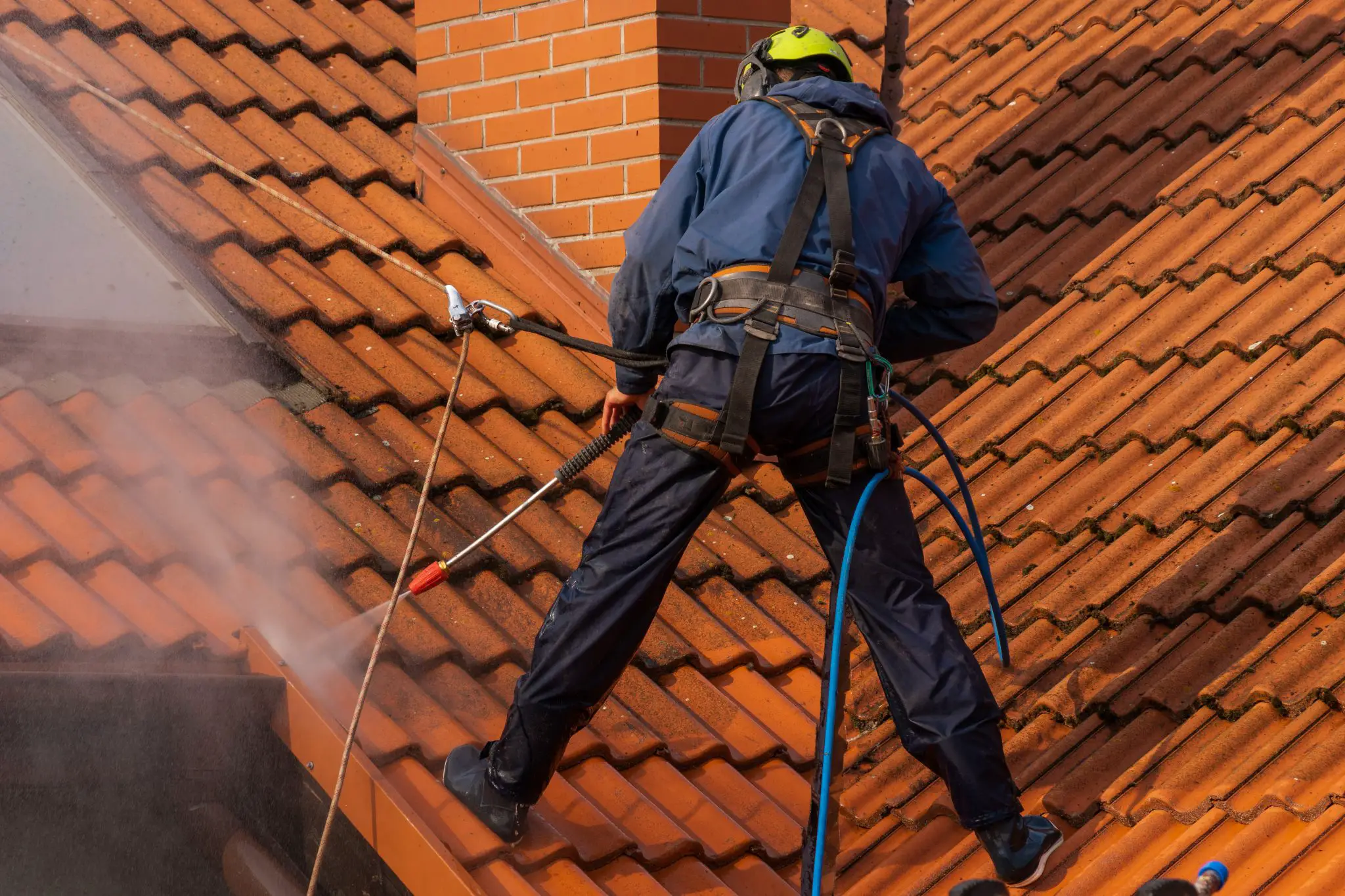 Why You Should Pressure Wash Your Roof Regularly