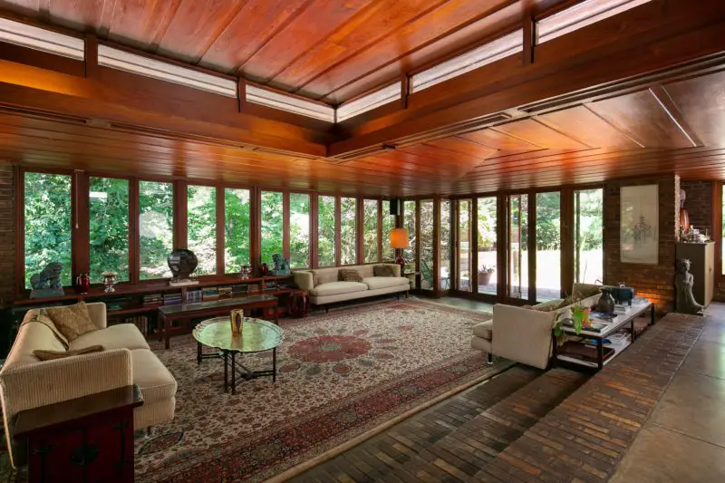 You Can Own a Frank Lloyd Wright House in Kansas City ...